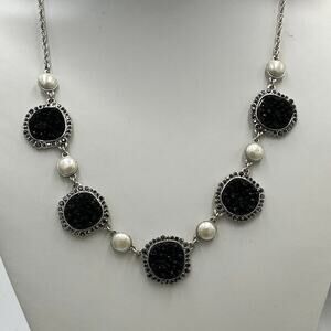 Lucky Brand White Pearl Black‎ Agate Druzy Stone Silver Tone Necklace